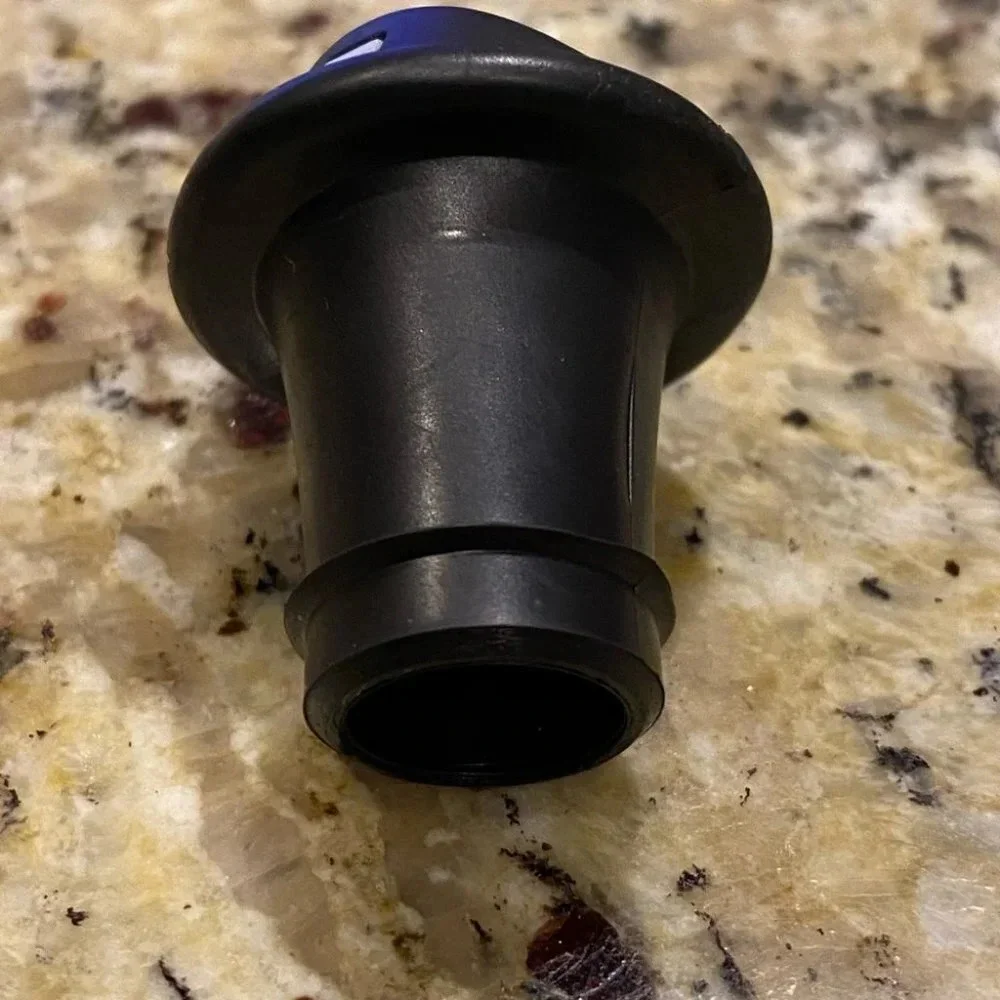 Oxo Wine Bottle Stopper Cork Rubber Black‎ Like New